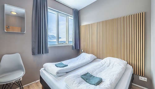 Family room with Kirkjufell view