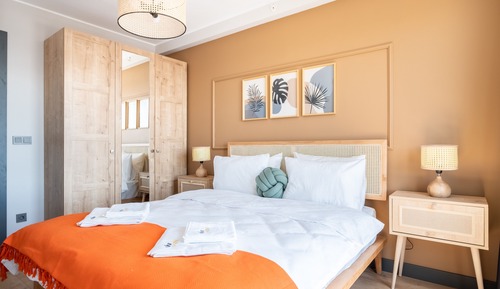 City Apartment, 3 Bedrooms