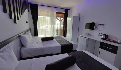 Comfort Triple Room