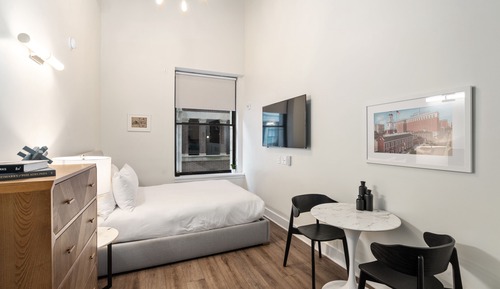 Studio, Accessible