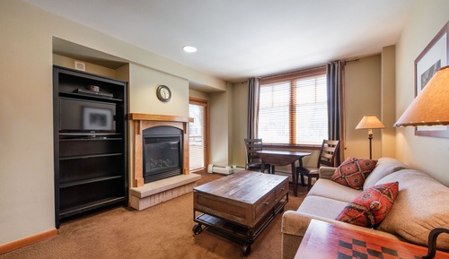 Condo, 2 Bedrooms