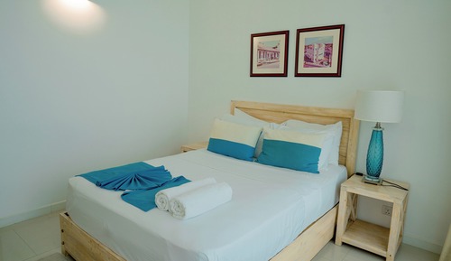 Deluxe Apartment, 2 Bedrooms, Kitchen, Partial Sea View