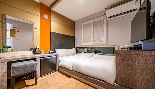 Room (Walking special price (no parking no )