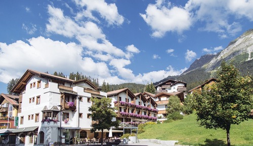 Deluxe Double Room with Balcony to the South