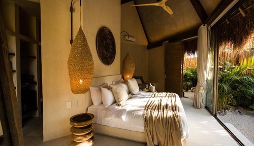 Deluxe Triple Room (Moon)