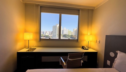 Gran Vivenzo com 2 camas de solteiro PCD com Kit Cortesia