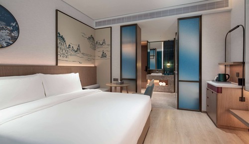 Room, 1 King Bed, Smoking