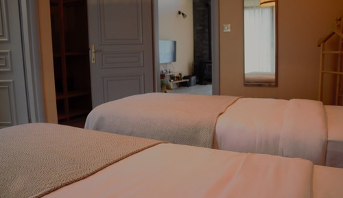 Luxury Suite, Jetted Tub, Lake View