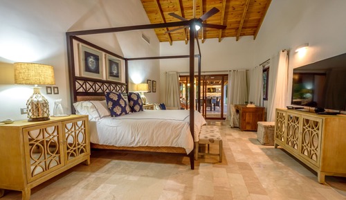Luxury Villa