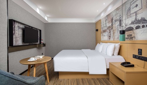 Room, 1 King Bed, Non Smoking, Terrace