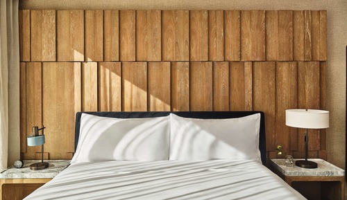 Suite, 1 King Bed, Accessible, Balcony