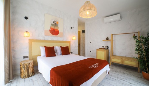 Deluxe Double Room, 1 Queen Bed, Garden Area