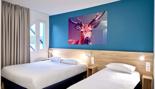 Room, Multiple Beds