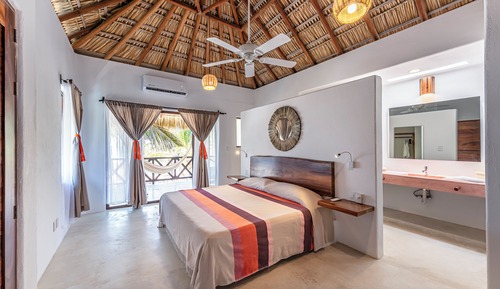 Family Room, Multiple Beds, Beach View