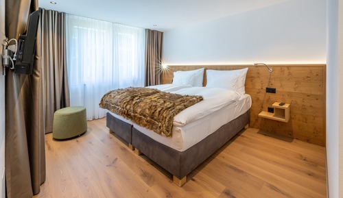 Deluxe Apartment, 3 Bedrooms, Balcony, Mountain View