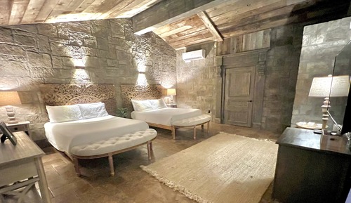 Double Room, 2 Queen Beds, Non Smoking (Room #5)