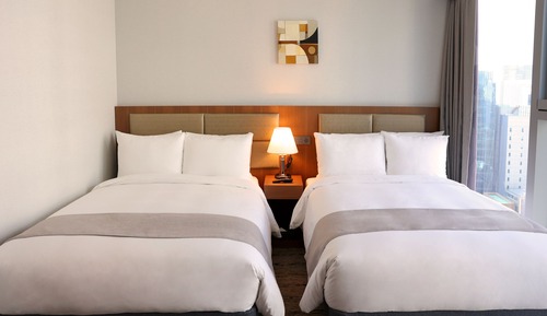 Family Twin Edge Room