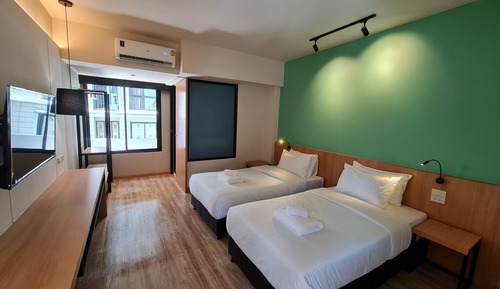 Standard Twin Room