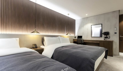 Premier Twin Room