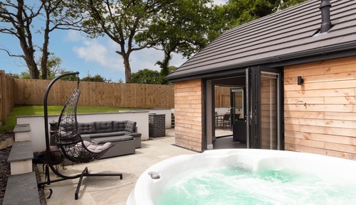 Cottage, Accessible, Private Bathroom