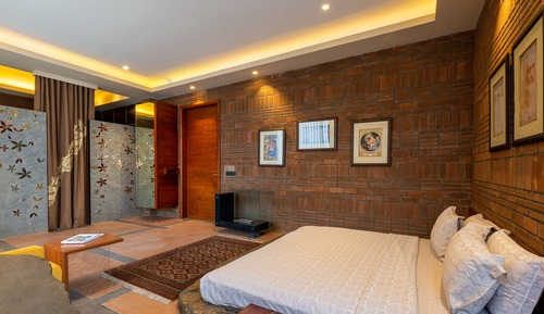 House, 4 Bedrooms (Kailash House)