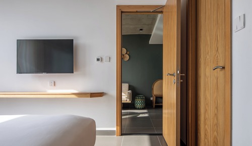 Family Connecting Suite