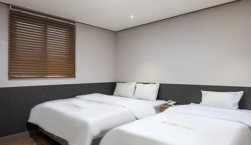 Room (Deluxe Twin (Luxury portable bathtub )