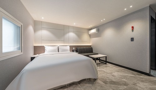Room (Standard Room (Smart TV 1PC Netflix))