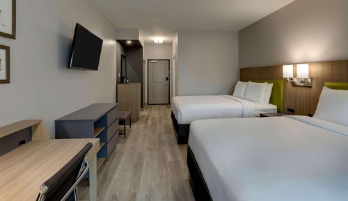 Room, 2 Queen Beds, Accessible, Non Smoking