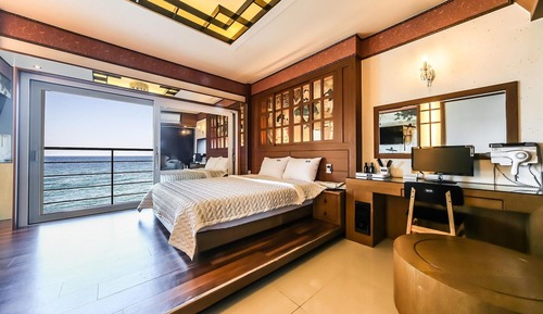 Room (VIP)