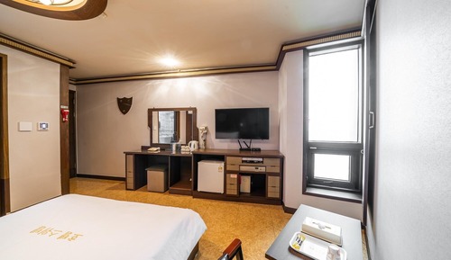 Room (Standard Room)