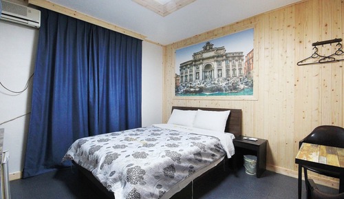 Room (Standard Room)