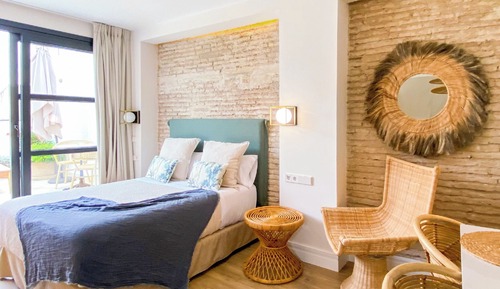 Apartment with Terrace
