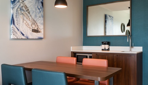 Room, 1 Bedroom, Partial View