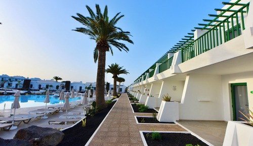 Superior Double Room, Pool View