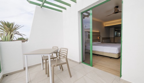 Junior Suite, Pool View