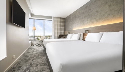 Standard Room, 2 Queen Beds (Free Breakfast)