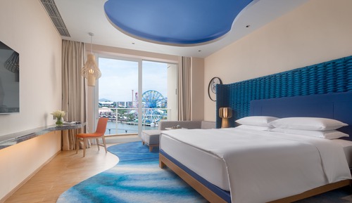 REGENCY TWO-BED ROOM FAMILY SUITE WITH OCEAN VIEW