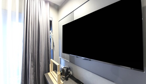 Traditional Studio Suite