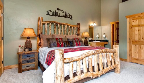 Condo (2 Bedrooms)