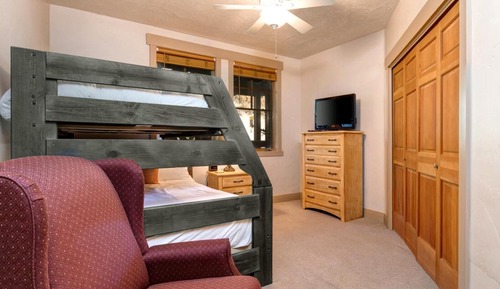 Condo (3 Bedrooms)