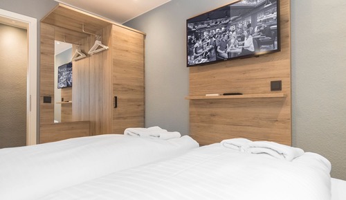 City Apartment, Non Smoking, River View