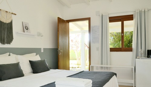 Standard Suite, 1 Queen Bed (5)