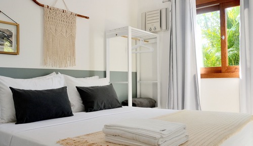 Standard Suite, 1 Queen Bed