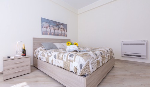 Family Apartment, 2 Bedrooms, 2 Bathrooms, Mountainside (Serena 1 Amazing Sea View)