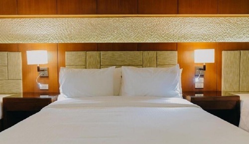 Honeymoon Room