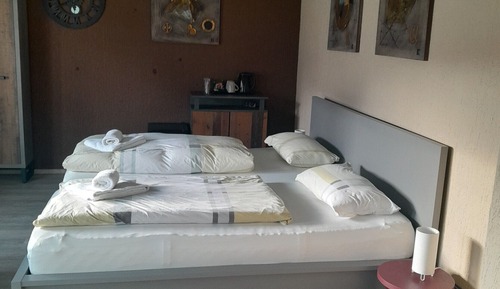 Deluxe Double or Twin Room, Private Bathroom, Garden View