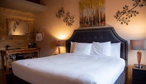 Deluxe Room, 1 King Bed
