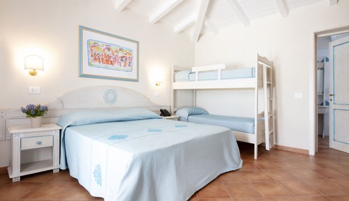 Classic Quadruple Room