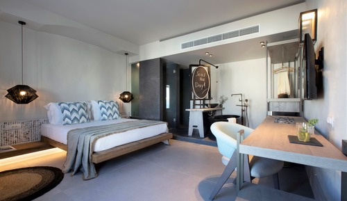 Premium Room